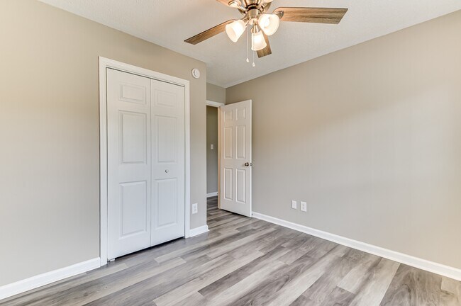 Building Photo - 4416 Hatteras Dr