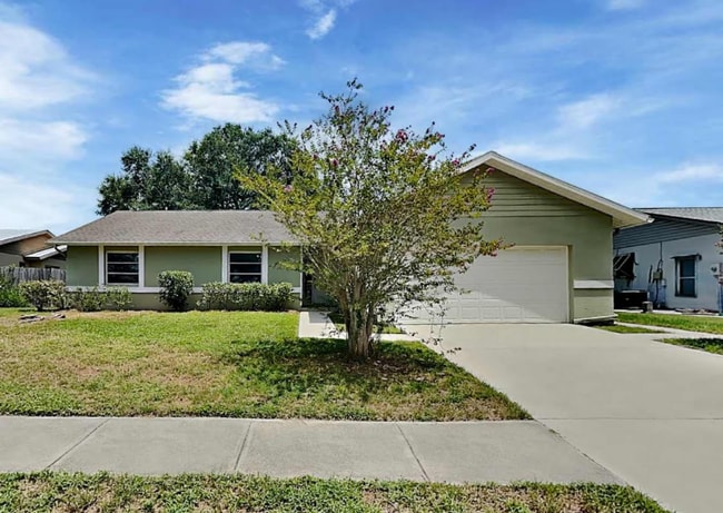Primary Photo - 3915 Meadow Creek Dr