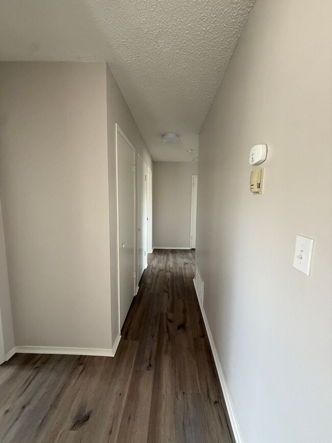 Building Photo - Single Story Home in Tanglewood with Easy ...