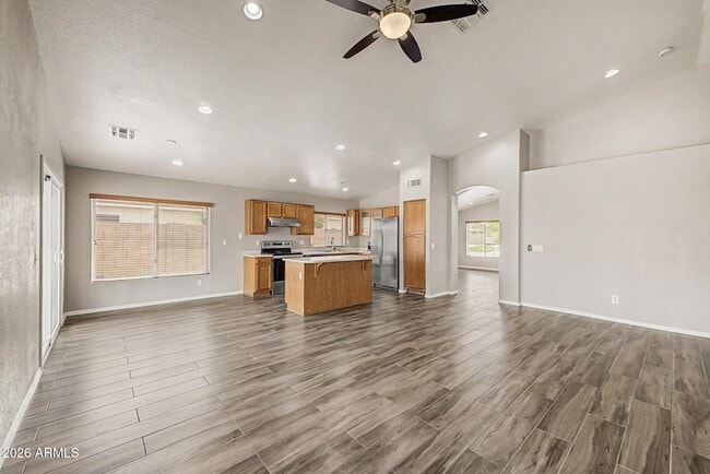 Building Photo - 308 W Liberty Ln