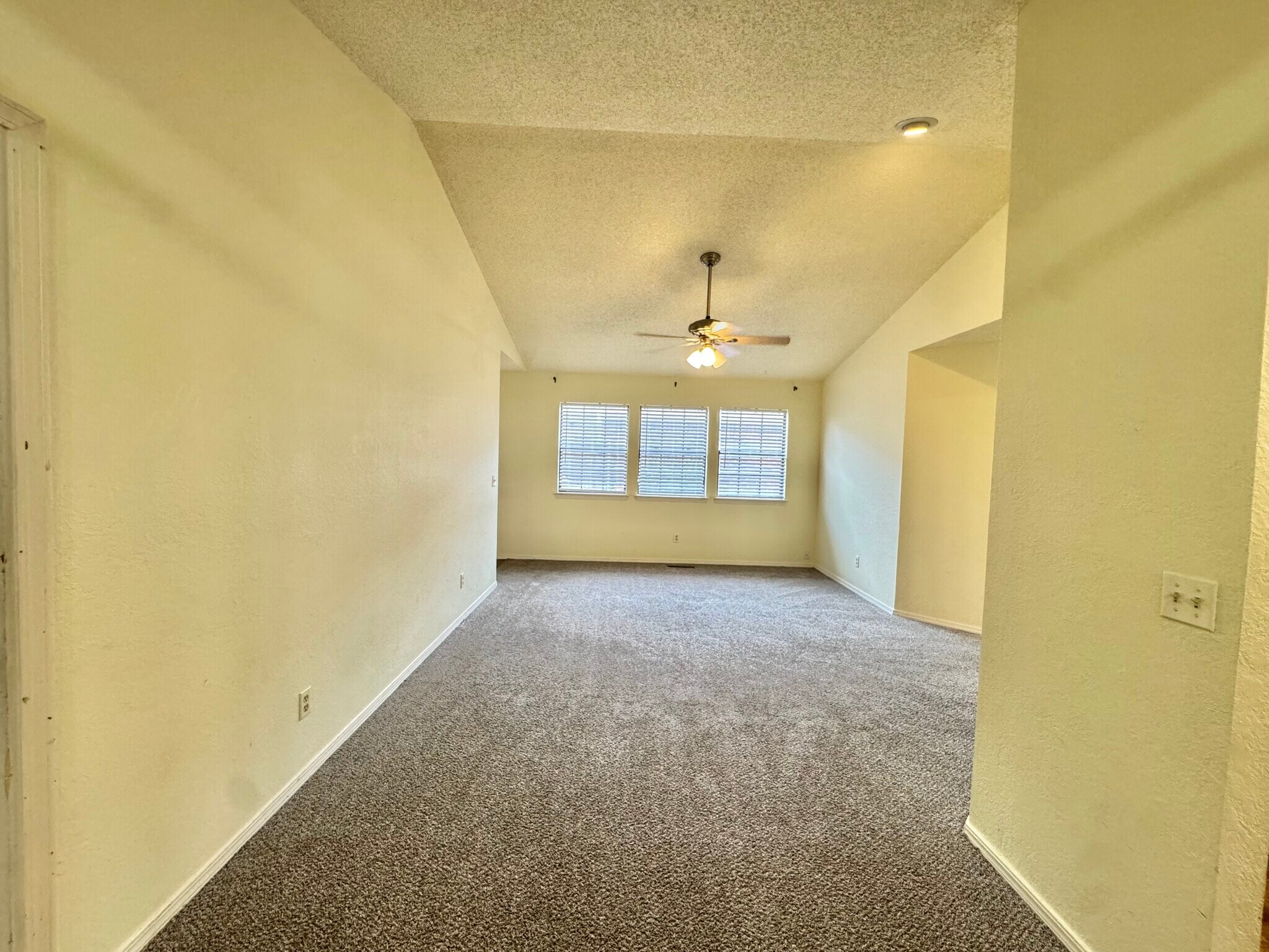Building Photo - 1416 SW 96th St