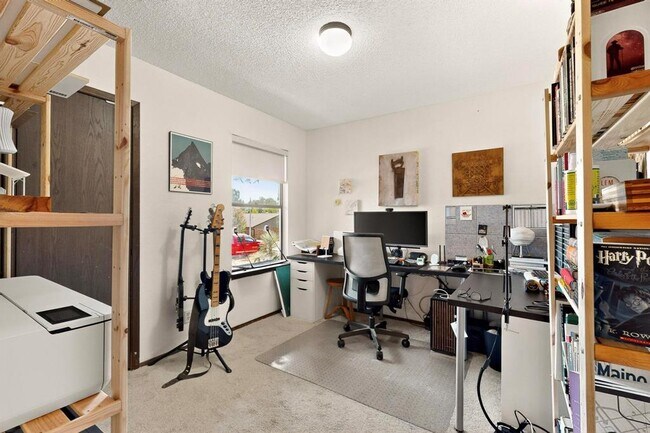 Building Photo - 7304 Eganhill Dr
