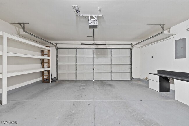 Building Photo - 2117 Marathon Keys Ave