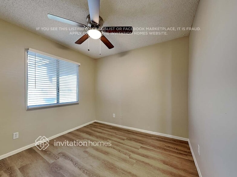 Building Photo - 4603 W Luke Ave