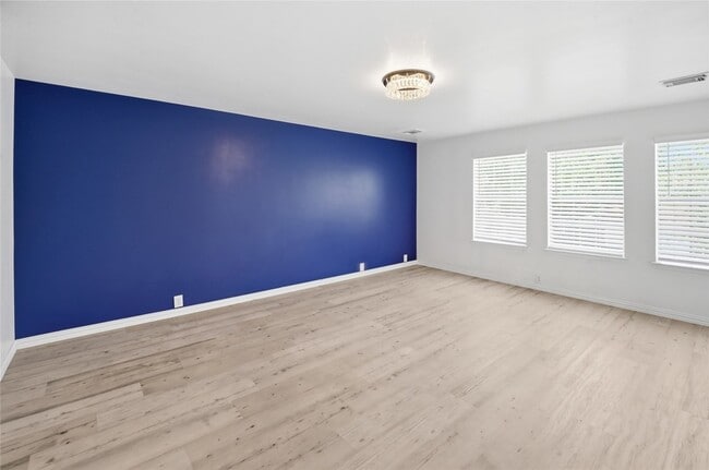 Building Photo - 6811 Brighton Hill Ln