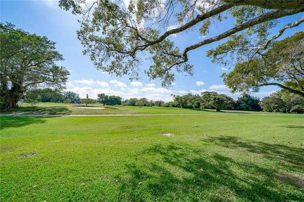 Building Photo - 3050 N Palm Aire Dr