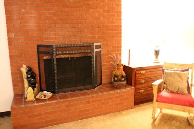 Building Photo - 2646 Yellowstone Ave