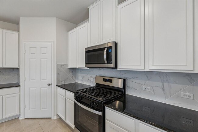 Building Photo - 4481 Acerno St