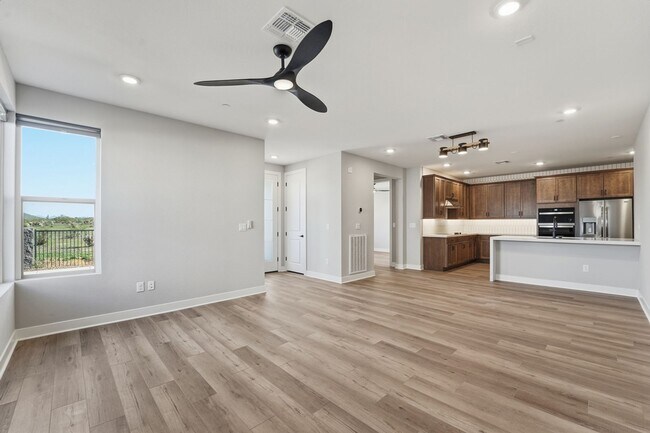 Building Photo - Brand-New 2025 Contemporary Condo | 2 Bed + 2 Bath | Prime North Phoenix Location