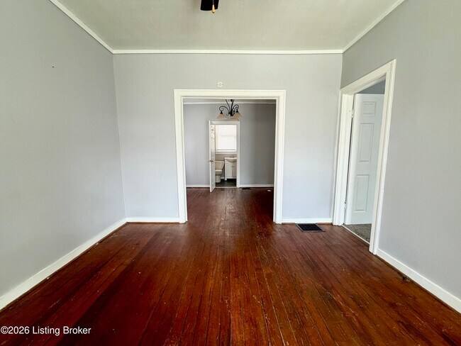 Building Photo - 2411 Elliott Ave