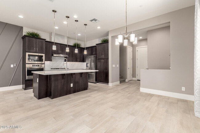 Building Photo - 7500 E Via De Luna Dr