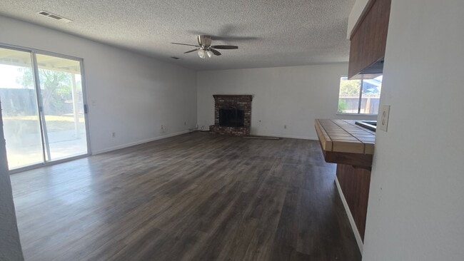 Building Photo - 2146 Neill Way
