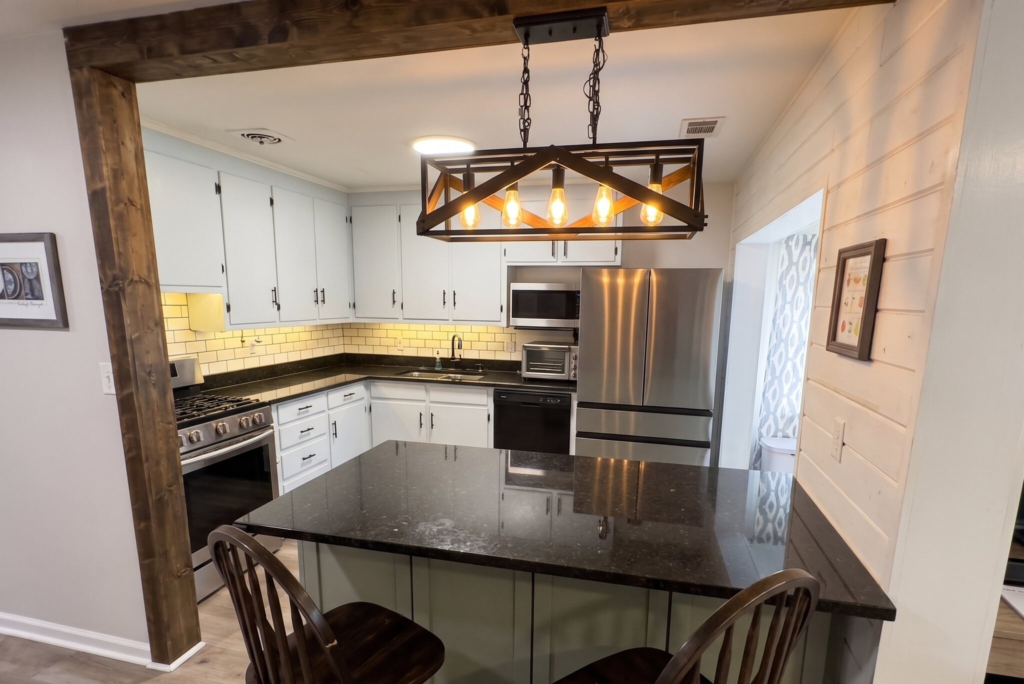 Building Photo - 118 Loizos Dr NW