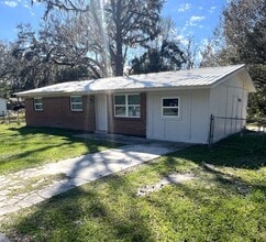 Building Photo - 138 NE Alpha Terrace
