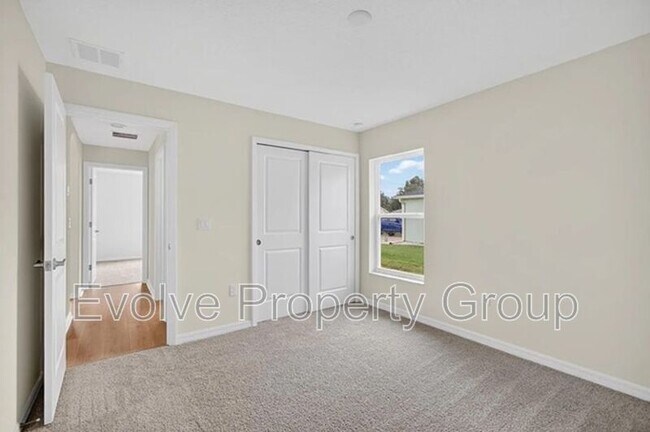 Building Photo - 6 Pickcane Ln
