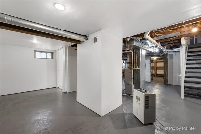 Building Photo - 518 Illinois St
