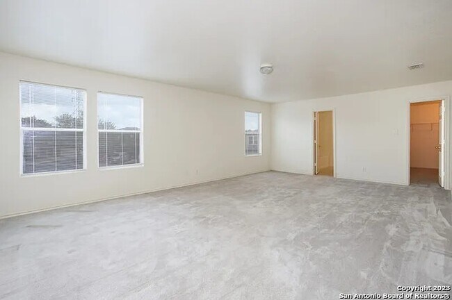 Building Photo - 10002 Powderhouse Dr