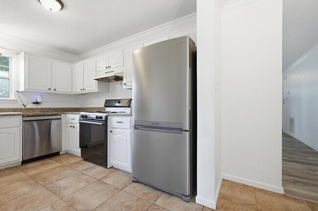 Building Photo - 357 Timber Wind Dr