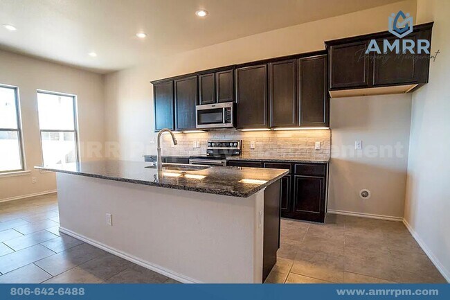 Building Photo - Rare 3 Bedroom In Greenland ISD!