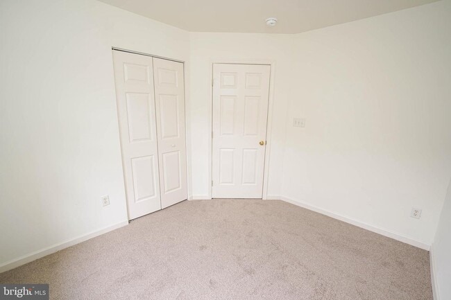 Building Photo - 38116 E Chester Ln