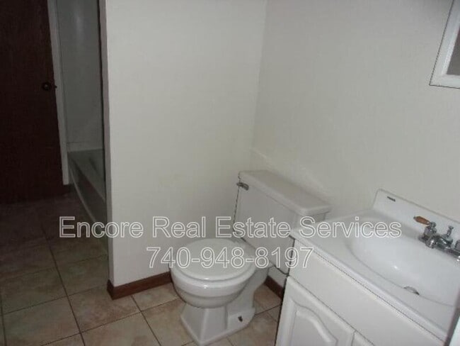 Building Photo - 549 New Haven Ct