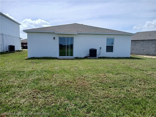 Building Photo - 1227 Stone Ridge Cir