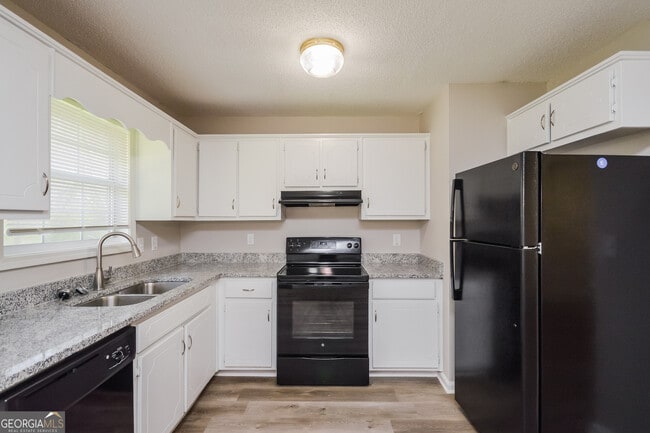 Building Photo - 10106 Stone St NW