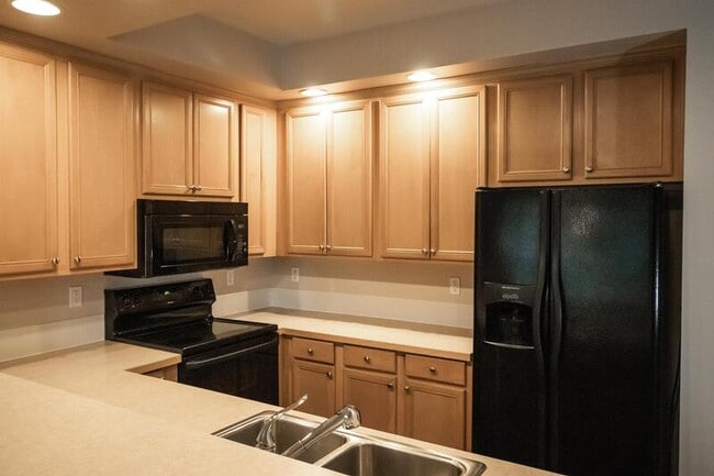 Building Photo - 4625 Celia Way