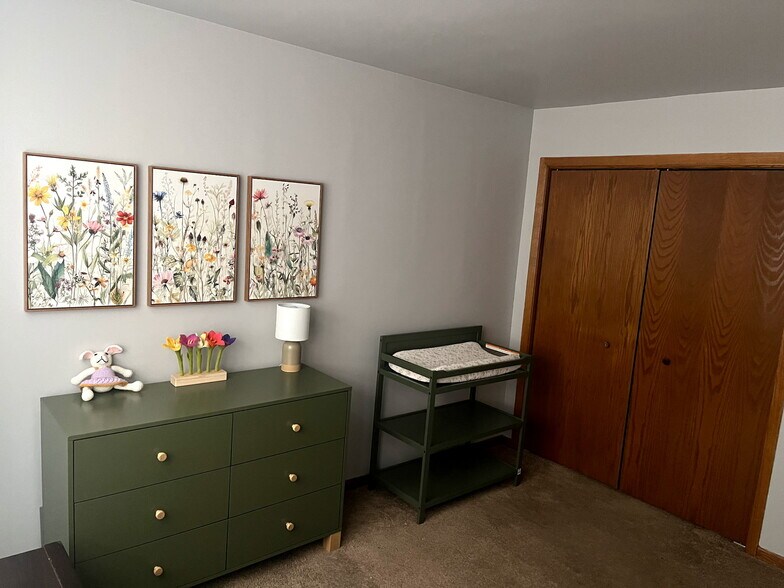 Building Photo - 903 E Ardyce Ln