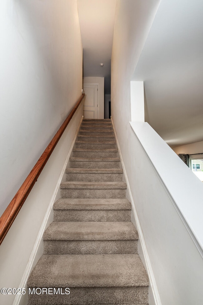 Building Photo - 22 Nautilus Dr