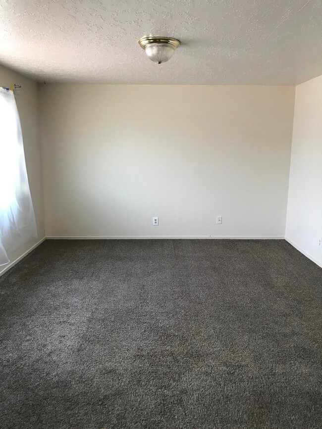 Building Photo - 1327 Tapia Blvd SW