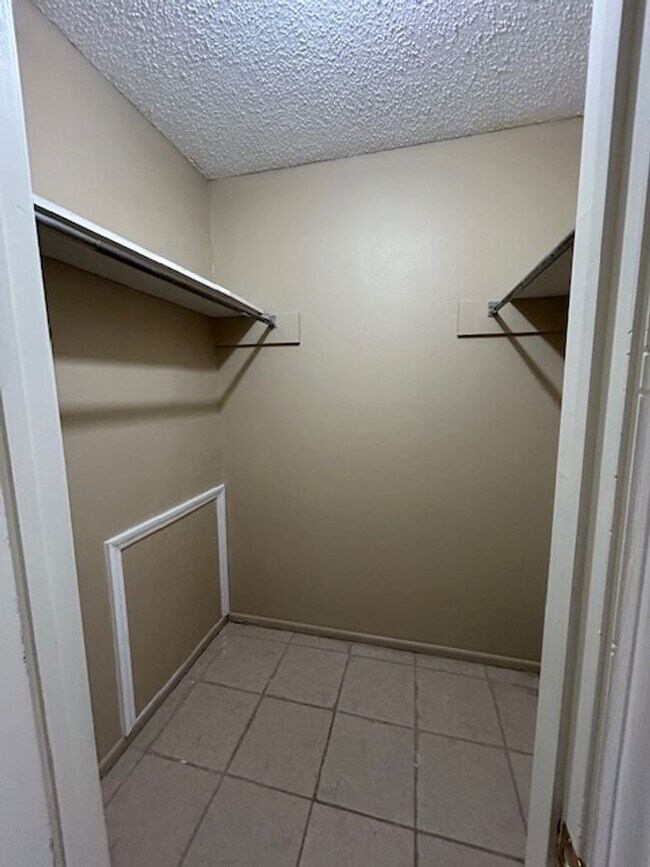 Building Photo - 751 Hammond Manor Dr