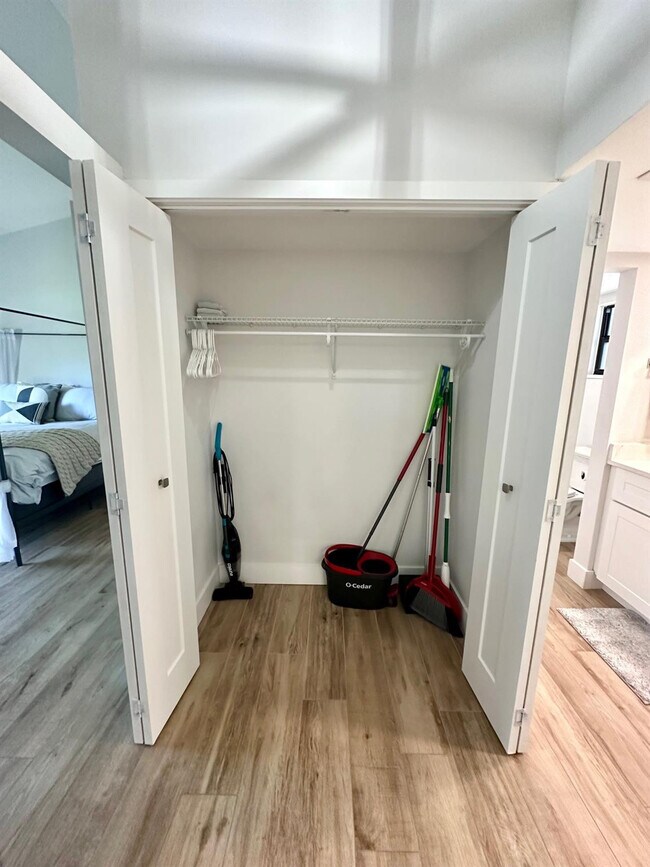 Building Photo - 11863 Wimbledon Cir