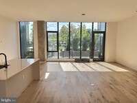 Building Photo - 3130 Potomac Ave