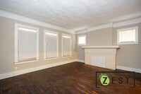 Building Photo - 3209-3211 Pasadena St