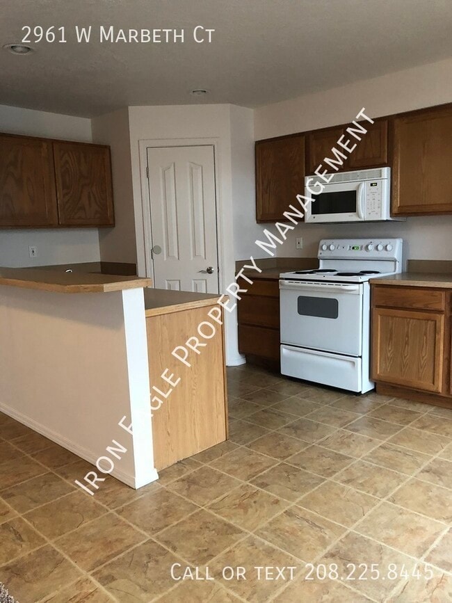 Building Photo - 2961 W Marbeth Ct