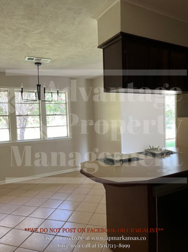 Building Photo - 127 Oaklawn Dr