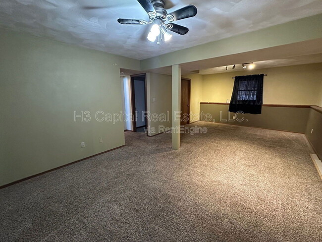 Building Photo - 520 Whip Poor Will