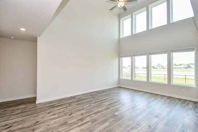 Building Photo - 5838 Wayne Wy