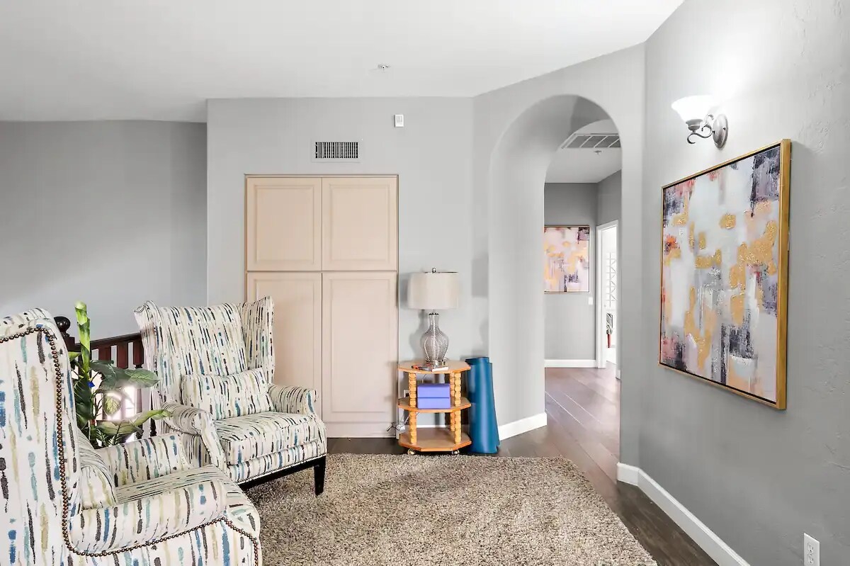 Building Photo - 13010 E Shangri La Rd