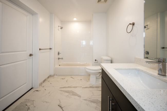 Floorplan - Hollywood Flats