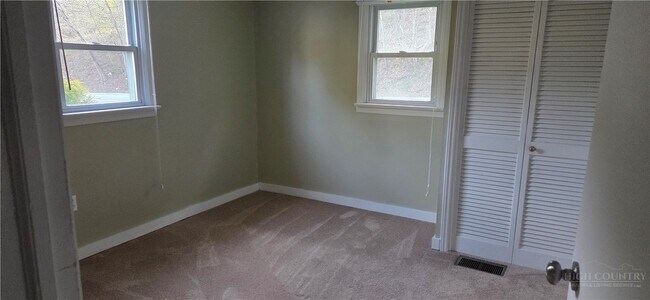 Building Photo - 536 Nc Hwy 105 Byp