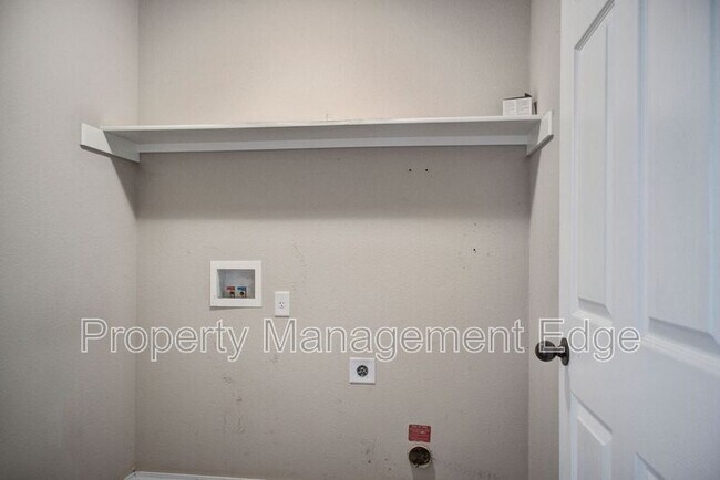 Building Photo - 2708 W El Dorado St