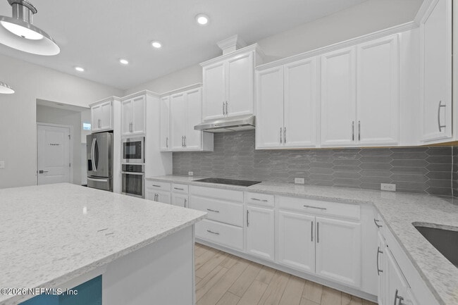 Building Photo - 7400 Beach Walk Pl