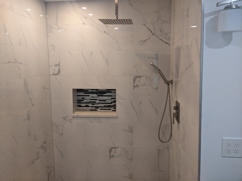 master bath shower - 544 Drakestown Rd