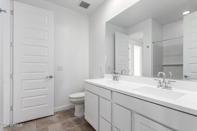 Building Photo - 3113 S 156th Ave