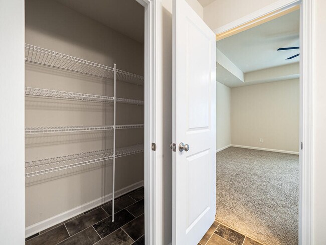 Building Photo - 1830 Lacebark Dr