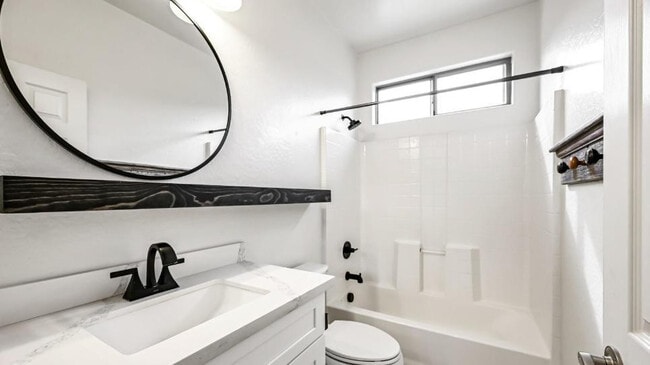 Building Photo - 21429 E Bonanza Way