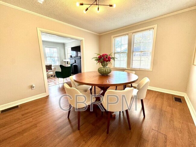 Building Photo - 2702 23rd St