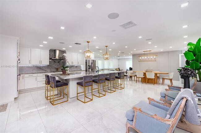 Building Photo - 16650 SW 77th Ct